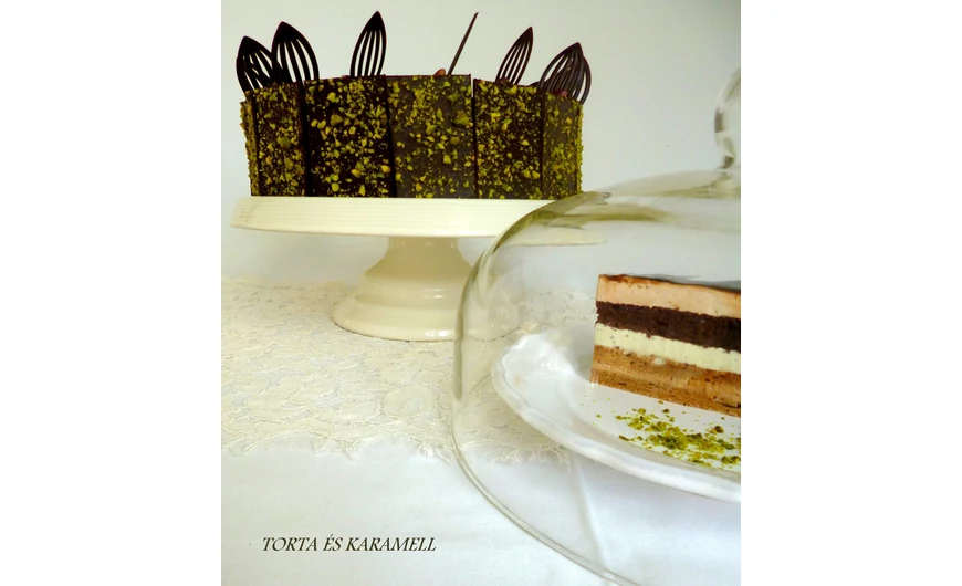Pisztáciás kapucsínó torta